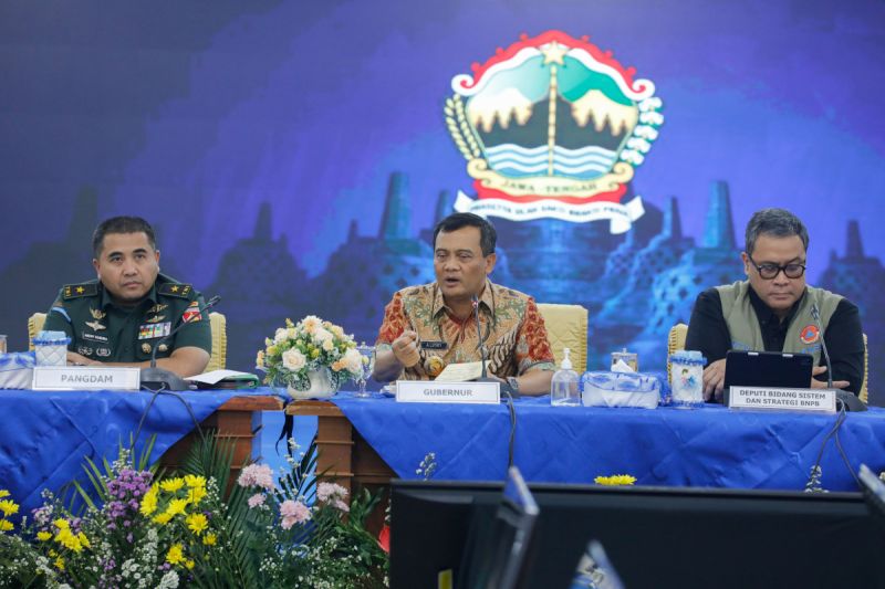 Gubernur Jateng Ahmad Luthfi Siapkan Bupati/Wali Kota Hadapi Puncak Musim Hujan