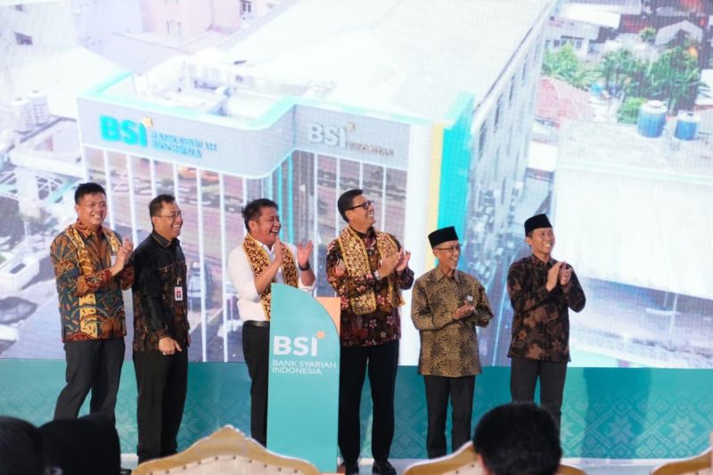 bsi-perkuat-layanan-syariah-di-sumatera-lewat-pavilion-palembang