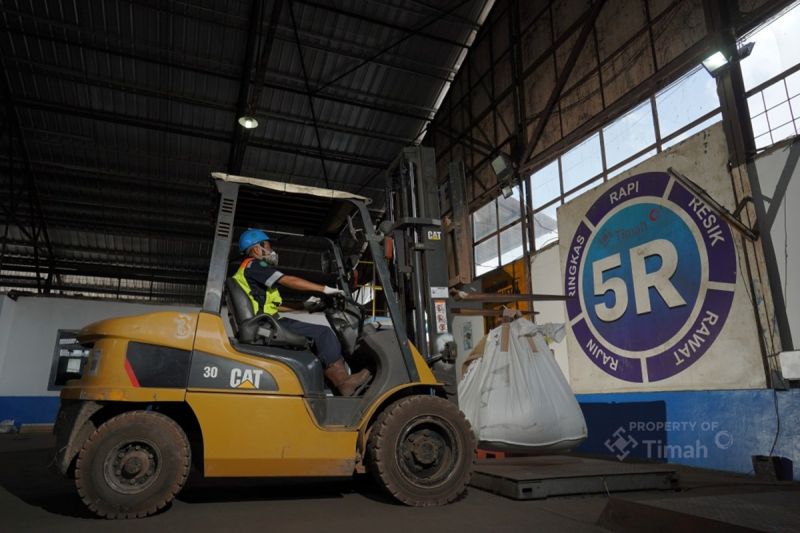 pt-timah-setor-pajak-dan-pnbp-rp1-triliun