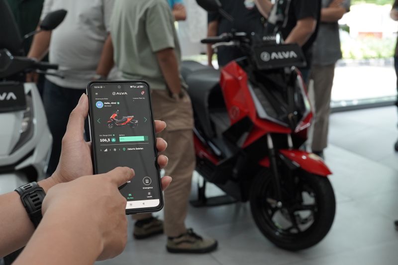 alva-pertegas-komitmennya-di-era-elektrifikasi-roda-dua-di-tanah-air