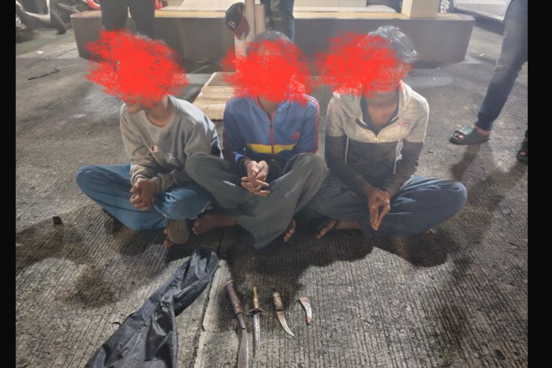 polisi-tangkap-tiga-anak-yang-diduga-pelaku-pembacokan-di-jakut
