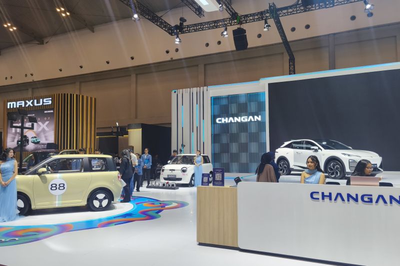 berbagai-merek-otomotif-asal-china-ramaikan-gjaw-2025