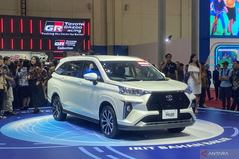 toyota-new-veloz-hybrid-produksi-lokal-diluncurkan