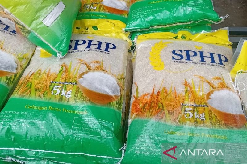 bulog-sumut-perkuat-penyaluran-beras-sphp-menjelang-perayaan-natal