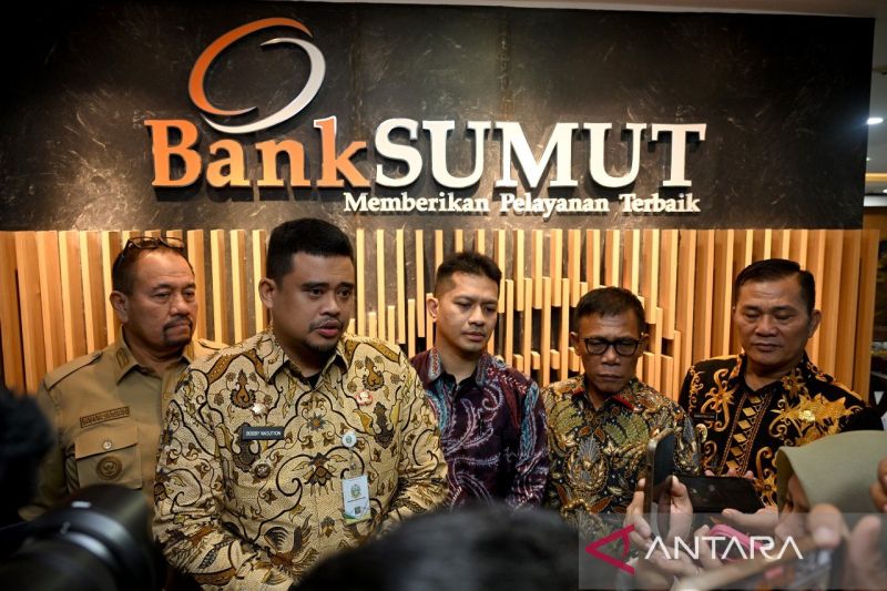 gubernur-bobby-rupslb-tunjuk-heru-menjadi-dirut-bank-sumut-yang-baru