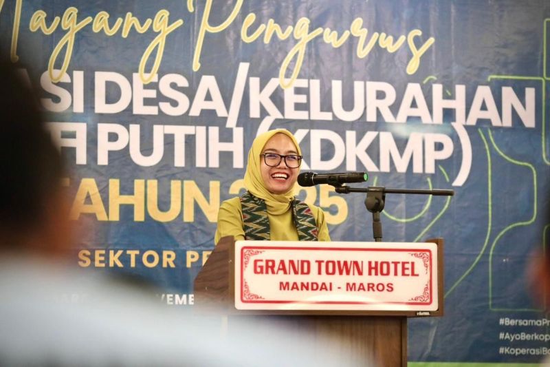 wamenkop-penguatan-sdm-kopdes-jadi-motor-penggerak-ekonomi-lokal