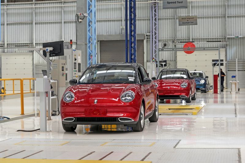 GWM kini produksi mobil listrik ORA 03 secara lokal di Bogor