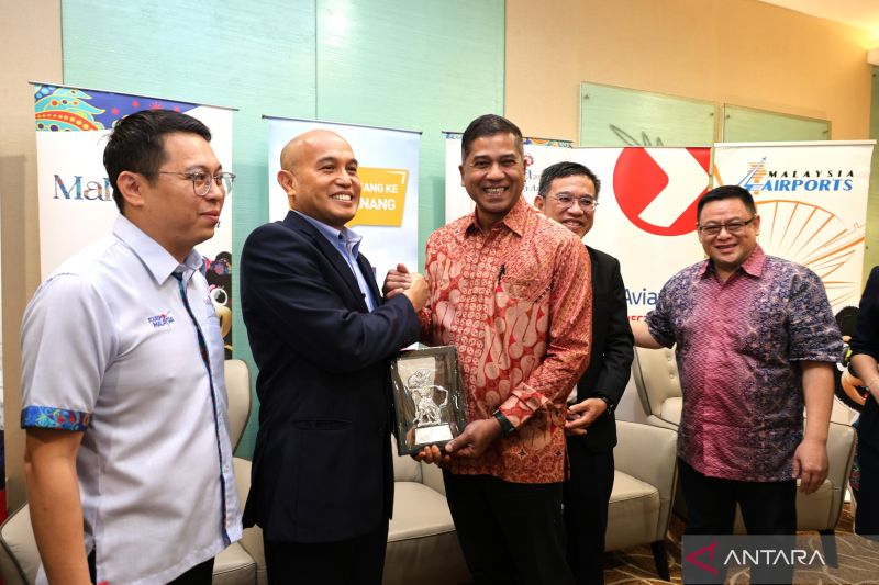 kjri-sambut-pembukaan-rute-penerbangan-jakarta-penang-oleh-transnusa