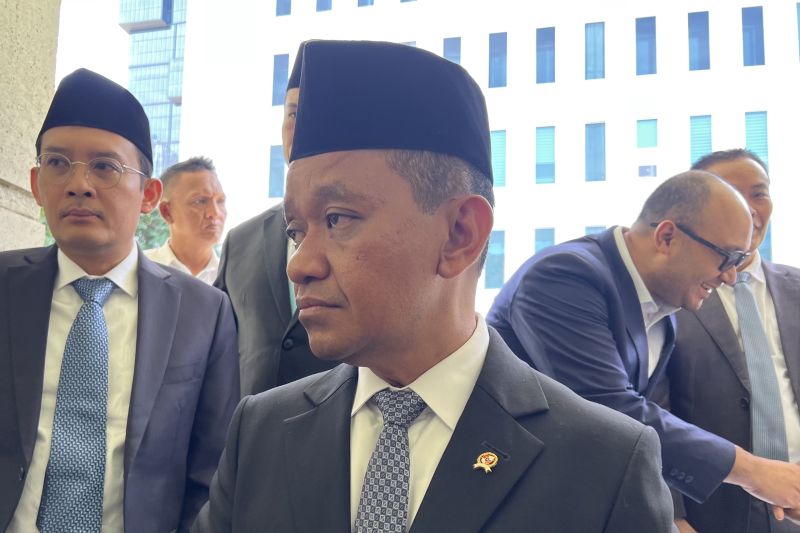 bahlil-ungkap-modus-tambang-timah-ilegal-pakai-iup-pasir-kuarsa-silika