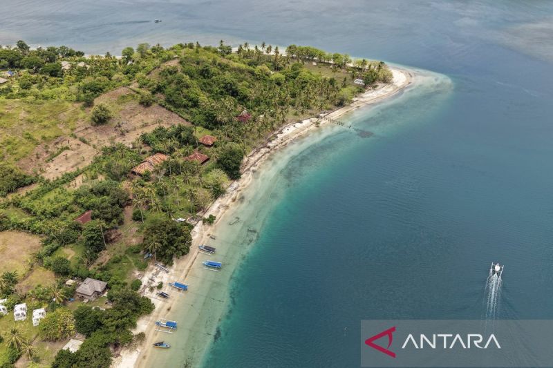 kunjungan-wisatawan-ke-ntb-tembus-18-juta-gili-asahan-jadi-magnet-pelancong