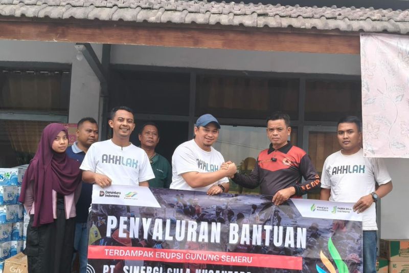 sgn-salurkan-bantuan-untuk-korban-erupsi-semeru
