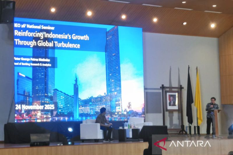 bca-proyeksikan-rupiah-tahun-depan-rp16800-dipengaruhi-bunga-fed