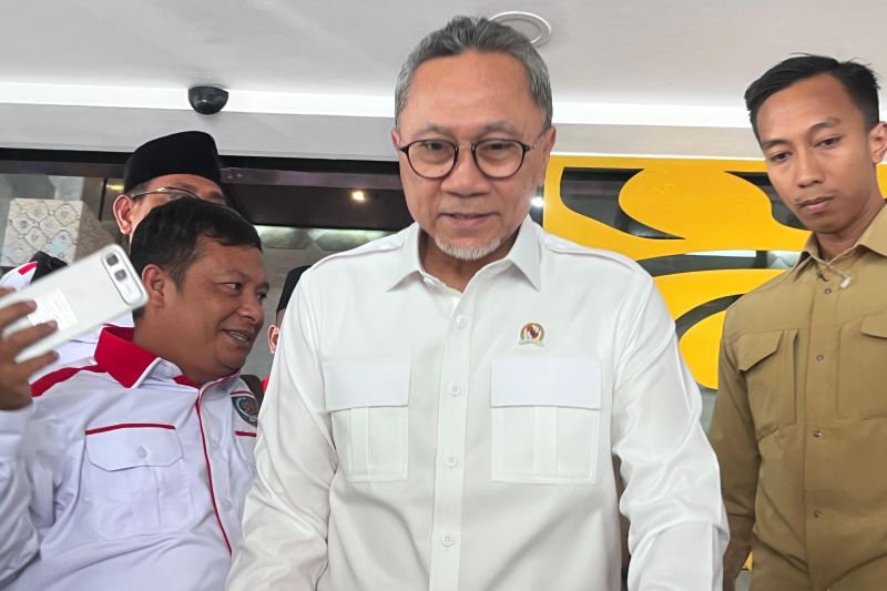 zulhas-geram-250-ton-beras-impor-ilegal-masuk-ke-indonesia