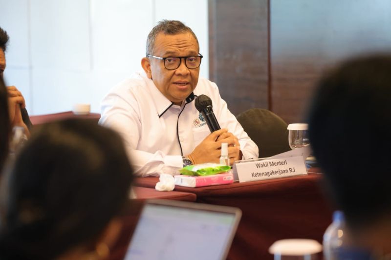 wamenaker-sistem-bagi-hasil-transportasi-daring-harus-transparan