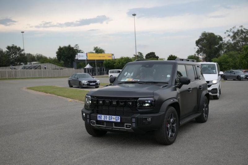 deretan-mobil-china-digunakan-delegasi-ktt-g20-di-johannesburg