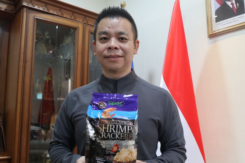 papatonk-kerupuk-udang-made-in-indonesia-di-pasar-china