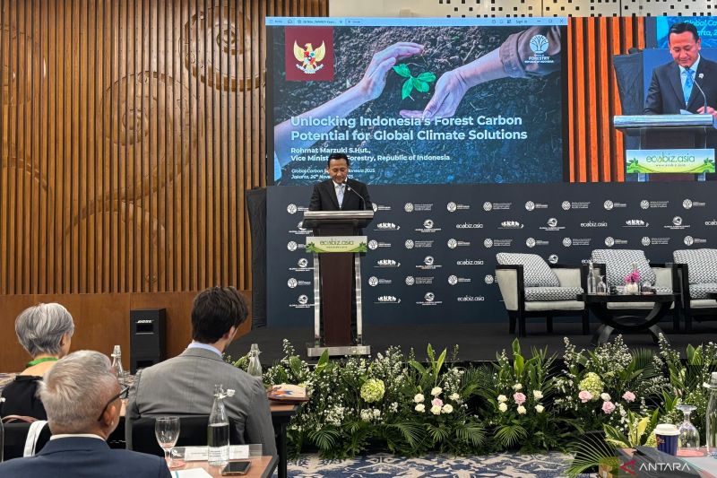 wamenhut-ri-terus-kembangkan-potensi-karbon-di-sektor-kehutanan