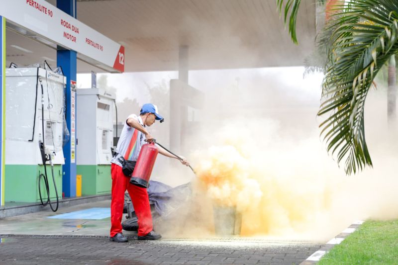 pertamina-retail-perkuat-kesiapan-pekerja-spbu-hadapi-situasi-darurat