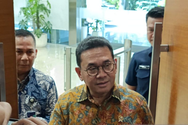 mendag-pemusnahan-19-ribu-ballpres-thrifting-ilegal-sudah-selesai