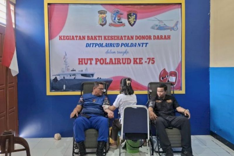 Polairud Polda NTT kumpulkan 60 kantong darah