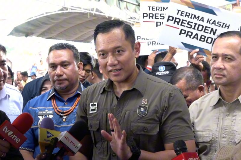 ahy-pastikan-pemerintah-benahi-infrastruktur-di-wilayah-pelosok-ntt