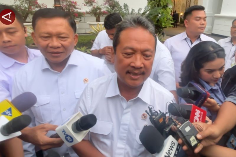 temui-presiden-menteri-kkp-lapor-kampung-nelayan-capai-45-persen