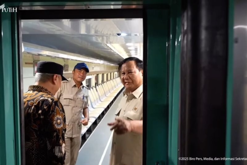 prabowo-pastikan-tarif-kereta-petani-pedagang-disubsidi-60-persen