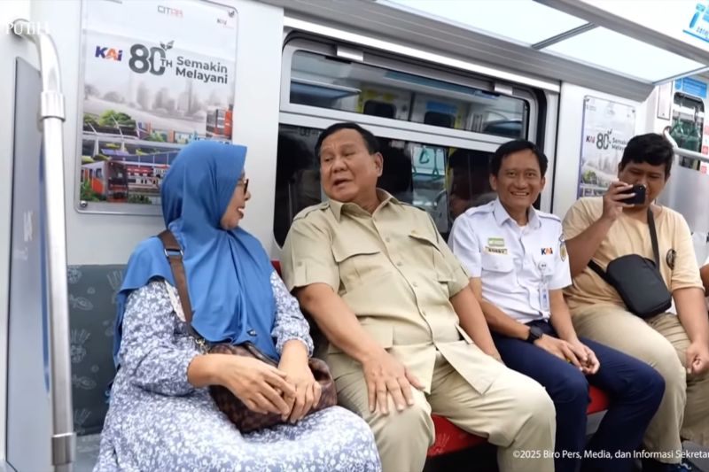 prabowo-puji-kualitas-kereta-indonesia-yangtak-kalah-dari-eropa