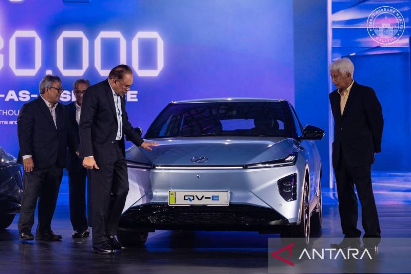 perusahaan-otomotif-lokal-malaysia-resmikan-kendaraan-listrik-pertama