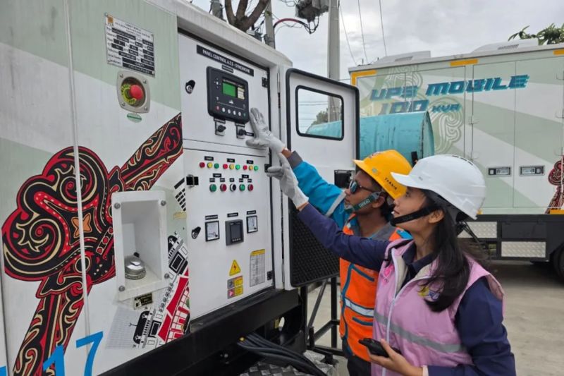 pln-siapkan-1917-genset-untuk-hadapi-cuaca-ekstrem-natal-tahun-baru