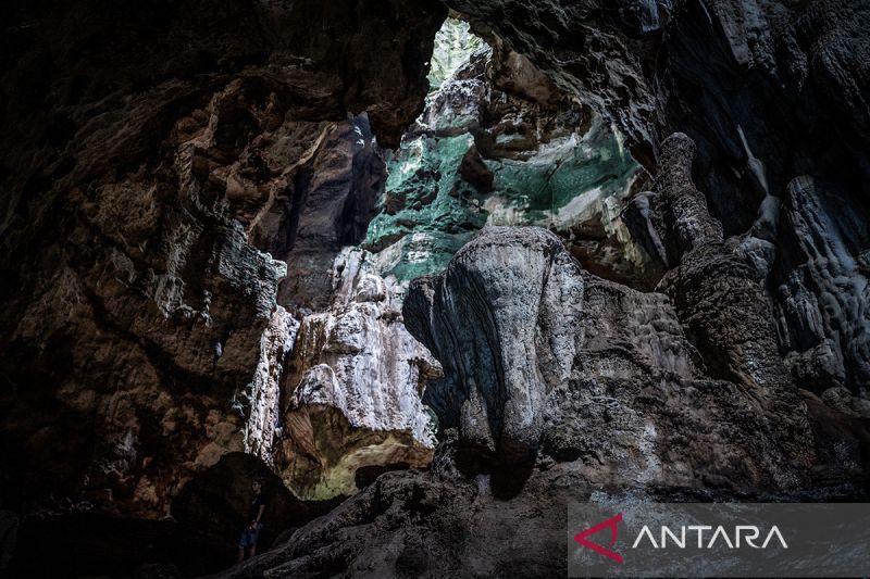 Situs Geopark Meratus Goa Batu Hapu Tapin Kalsel