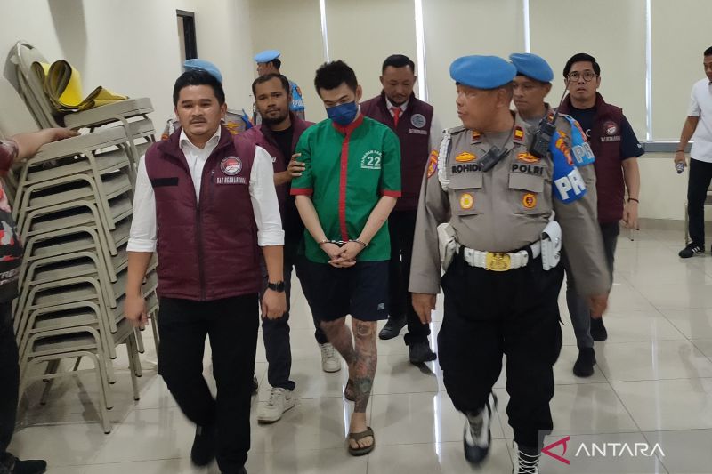 polres-jakbar-ungkap-sumber-senjata-api-ilegal-milik-pelaku-narkoba