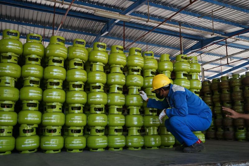 pertamina-jamin-stok-lpg-dan-bbm-aman-sambut-natal-tahun-baru
