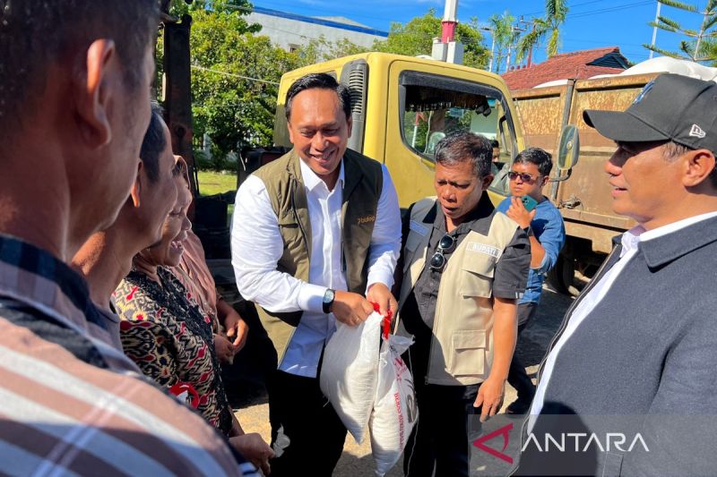 kemarin-penundaan-operasi-ka-hingga-proyeksi-penumpang-pesawat-natal