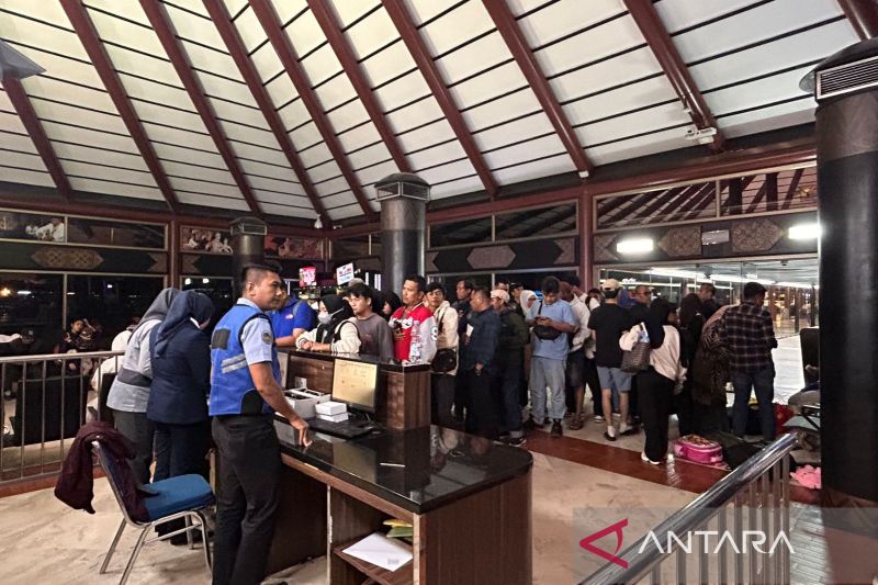 super-air-jet-delay-beruntun-penumpang-ke-sumbar-tertahan-belasan-jam