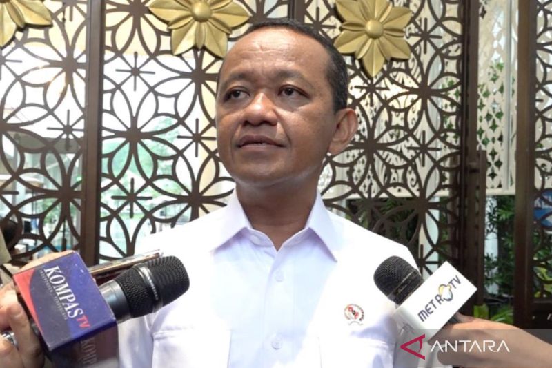 bahlil-pastikan-stok-bbm-dan-lpg-terjaga-di-daerah-terdampak-bencana