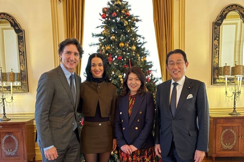 katy-perry-dampingi-justin-trudeau-bertemu-mantan-pm-jepang