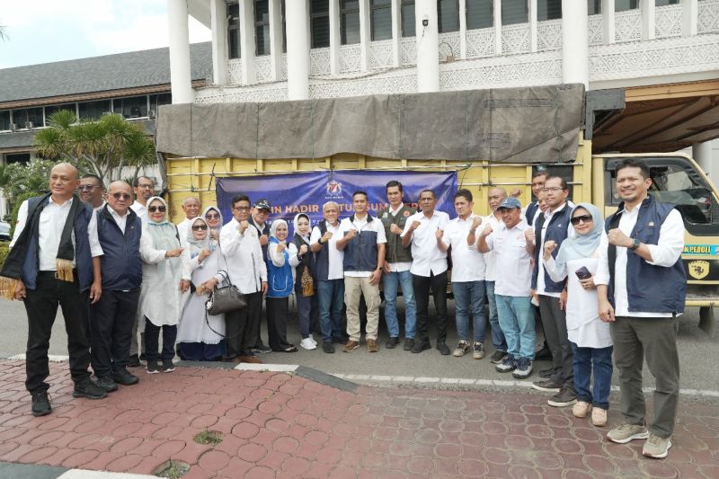 kadin-salurkan-bantuan-ke-sumatera-tekankan-butuh-respons-cepat