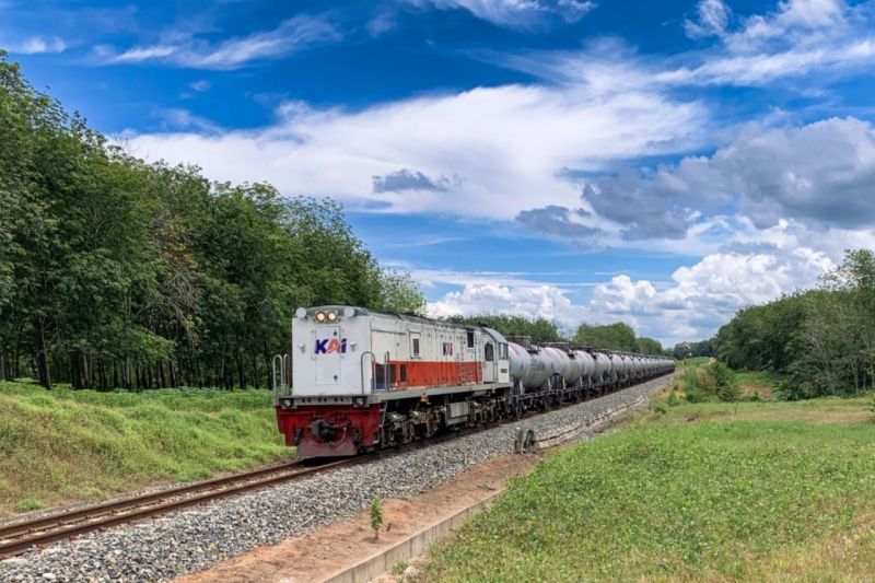 kai-divre-i-percepat-distribusi-bbm-di-sumut-pascacuaca-ekstrem