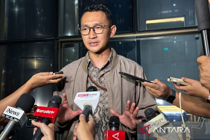 KPK sita dokumen dari tersangka kasus pengolahan karet Kementan
