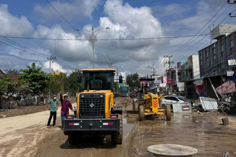 kementerian-pu-buka-jalan-kota-kuala-simpang-percepat-pemulihan-aceh