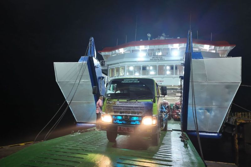 kementerian-pu-kirim-bantuan-sarana-air-bersih-ke-aceh-tamiang