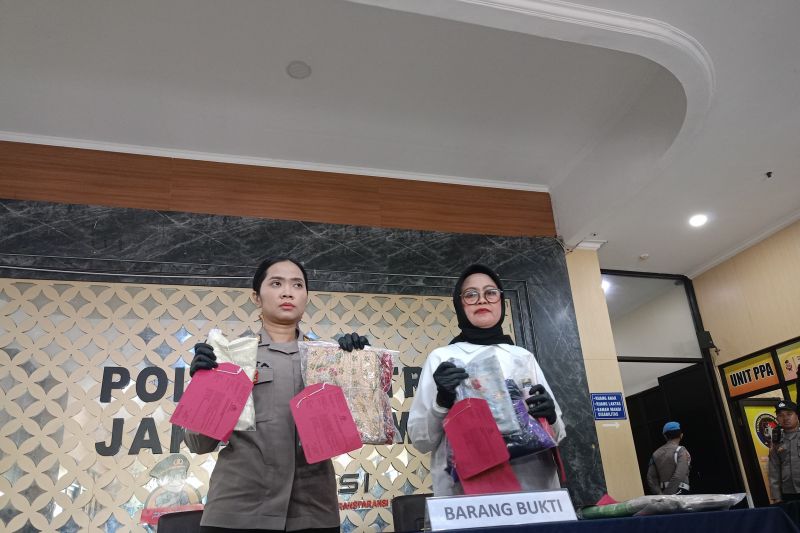 janin-delapan-bulan-tewas-setelah-ibu-minum-50-butir-obat-di-jaktim