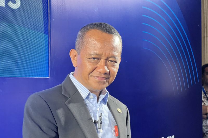 menteri-bahlil-sebut-kelanjutan-kilang-tuban-diputuskan-bulan-ini