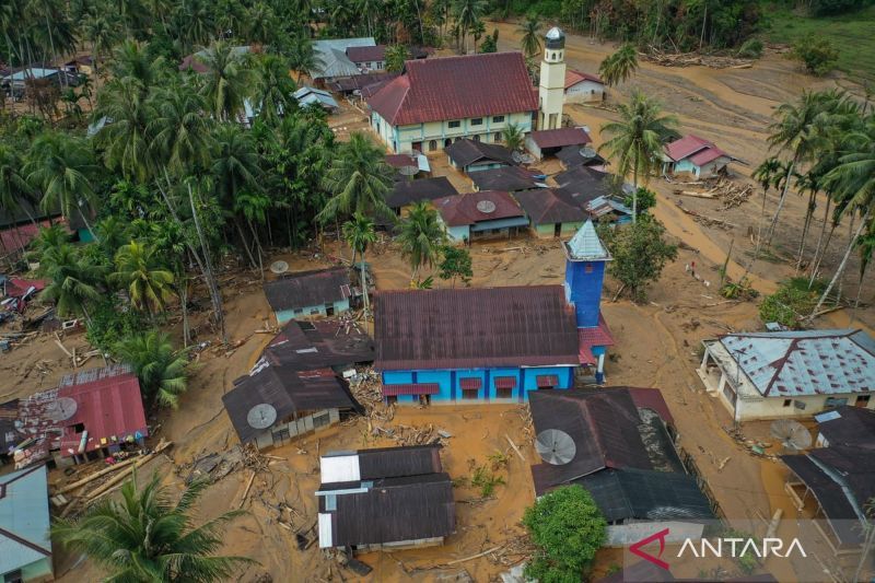 pengamat-telusuri-akar-sebab-banjir-sumut-sawit-tambang-atau-kertas