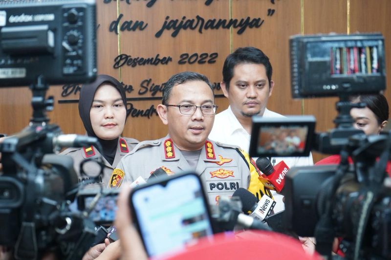 polisi-tetapkan-dua-tersangka-pada-kasus-penipuan-wo-di-jakut