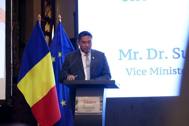 wamentan-promosikan-peluang-investasi-ri-kepada-investor-rumania