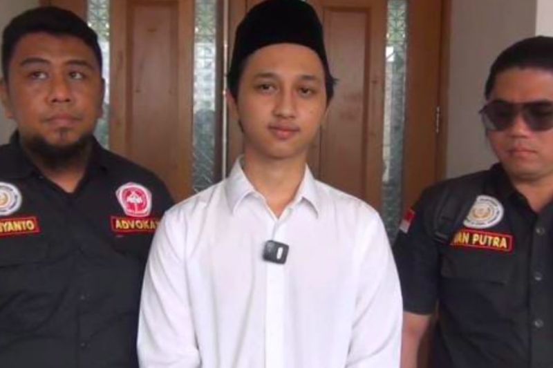 usai-sidang-di-pn-jakpus-mahasiswa-terdakwa-penganiayaan-minta-maaf