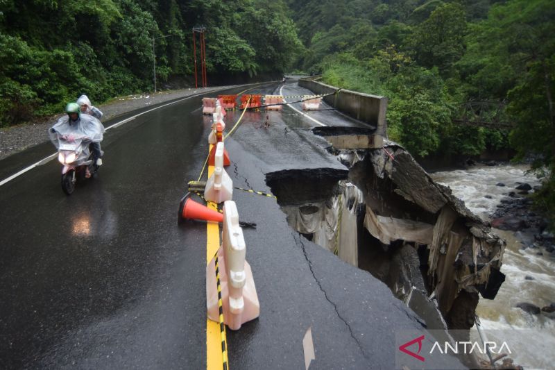 ORI usul percepatan pembukaan akses darat pada titik kritis di Sumbar