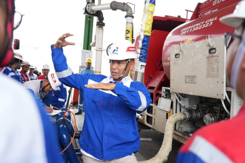 bph-migas-pastikan-stok-bbm-di-jambi-aman-jelang-natal-tahun-baru